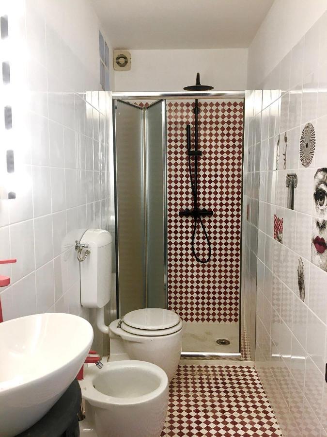 L'Ora Delle Streghe B&B Centralissimo Livorno Kültér fotó