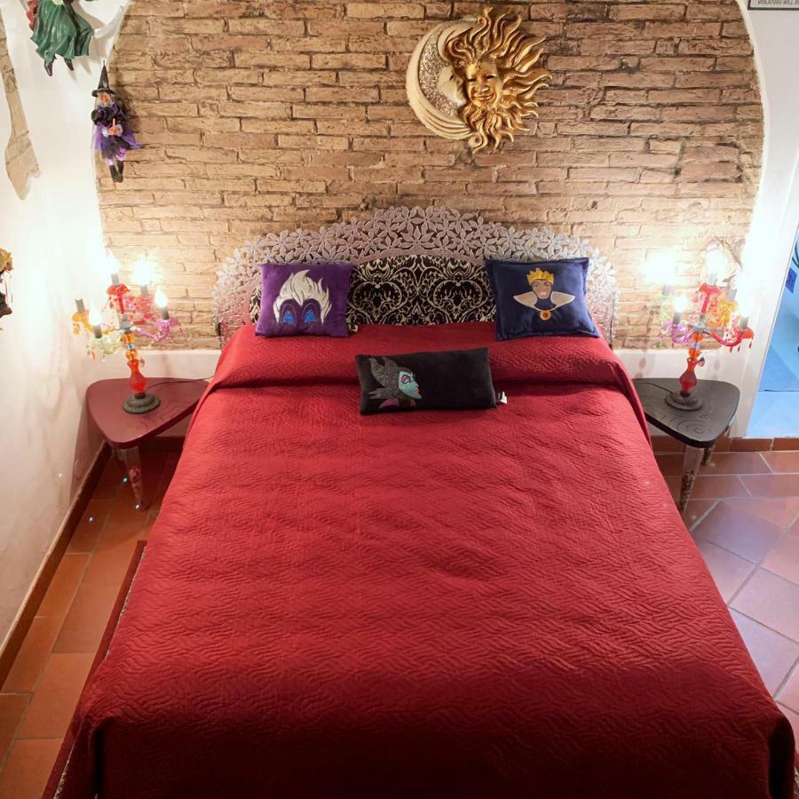 L'Ora Delle Streghe B&B Centralissimo Livorno Kültér fotó